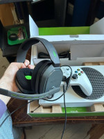 Xbox Series S 512GB w/ controller | Excellent condition | FREE gaming headset