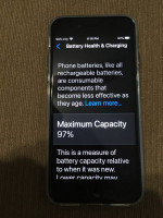 iPhone SE - Flawless Condition - Apple Warranty Remaining