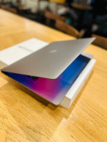 2TB SSD i9 32GB 15 inch MacBook Pro 2019 4gb graphic Apple