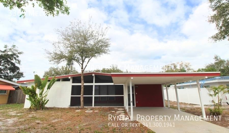 Recently Renovated 2/1 Home with Oversized Lanai!