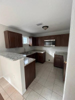 Townhouse for rent 3/3