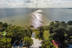 On Lake Apopka, large pool, large extra lot