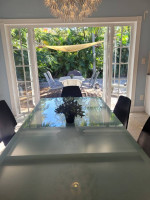 *LOCATION! Furnished 3BR/3BA House with Huge Yard