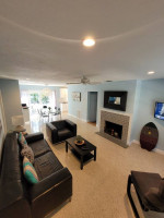 *LOCATION! Furnished 3BR/3BA House with Huge Yard