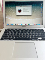 Apple MacBook Air, 13"- 1.3GHz Intel Core i5, 8GB 1600 MHz DDR3