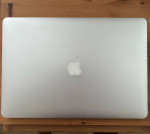 Macbook Pro Retina 15 Inch-2.3GHz Intel Core i7 - 8GB RAM 250GB SSD