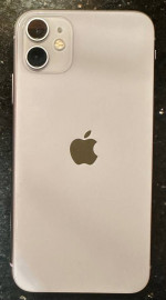 iPhone 11 GSM 128 GB unlocked - Excellent condition