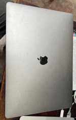 Apple MacBook Pro 16" 32GB & 1TB -A2141 (2019)- 2.3GHz 8 core Intel i9
