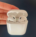 Apple AirPods 2nd Gen