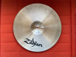 very thin avedis zildjian 18" crash cymbal 1339g
