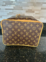 Louis Vuitton Drawstring  Bucket Shoulder Bag Brown/Tan Monogram Leather