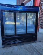 DUKERS 3 GLASS DOOR SLIDING REFRIGERATOR
