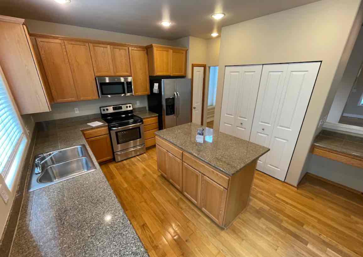 2bed 1bath 15503 Stevens Ave, Bellflower, CA,