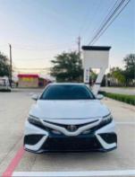 2022 Toyota Camry SE 32,000 mi