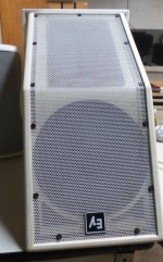 Set of 5 speakers 1 is EVI 12 and 4 are ZX1i-100