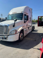2016 Freightliner Cascadia 125 sleeper truck with new tires and well-maintained engine, ready for a test drive.