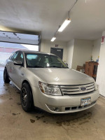 2009 Ford Taurus 106,000 mi