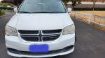 White 2014 Dodge Grand Caravan front view, low miles, clean title, family minivan with spacious interior