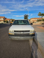 2002 Chevrolet Silverado 1500 front view, showing exterior condition and mileage of 95,000 miles.