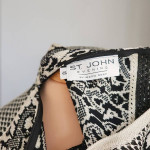 STUNNING  St. John Evening Black/Gray Knit Tunic Top!