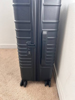 Beis Luggage 26” Roller