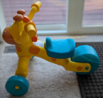 Little Tikes Go and Grow Lil' Rollin' Giraffe Ride-on