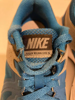 Nike Air Max Running Shoes /Sneakers Size 3.5 Youth