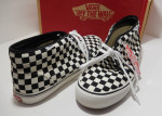 Vans Chukka NEW NEW size 11 Checkerboard! Rare shoes!